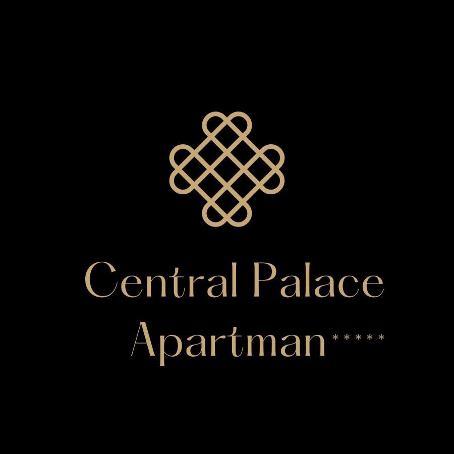 Palace Apartment *
